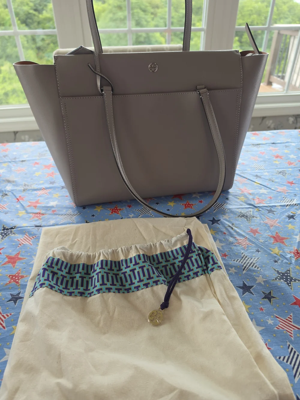 Tory Burch Leather Robinson Tote in Gray Heron-14.6”x 11”x 5.9” Like new